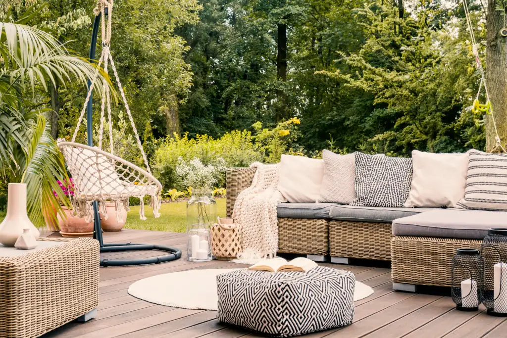 Transform Your Garden Furniture with Outdoor Scatter Cushions